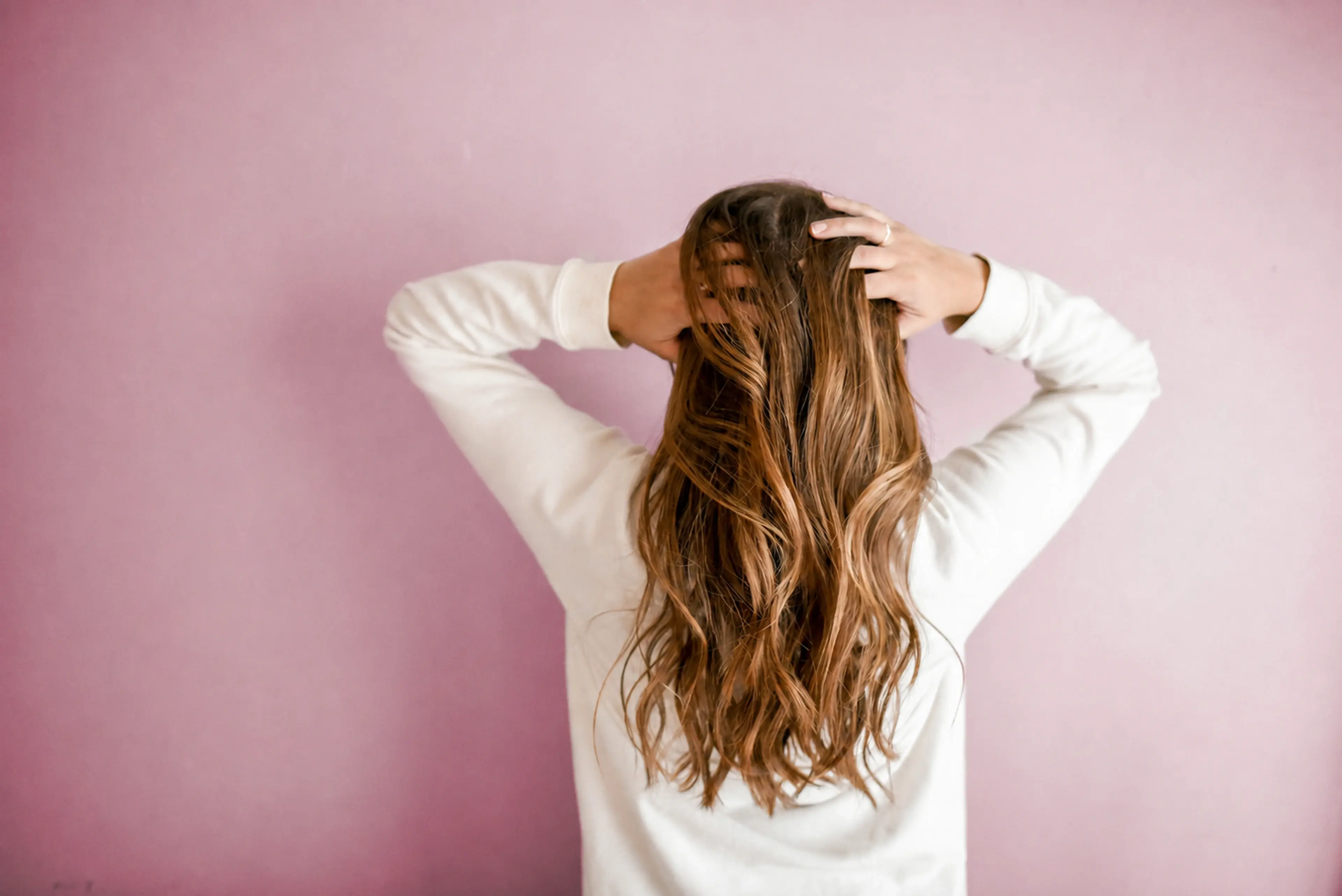 Cuidado de cabelo em um ambiente acolhedor
